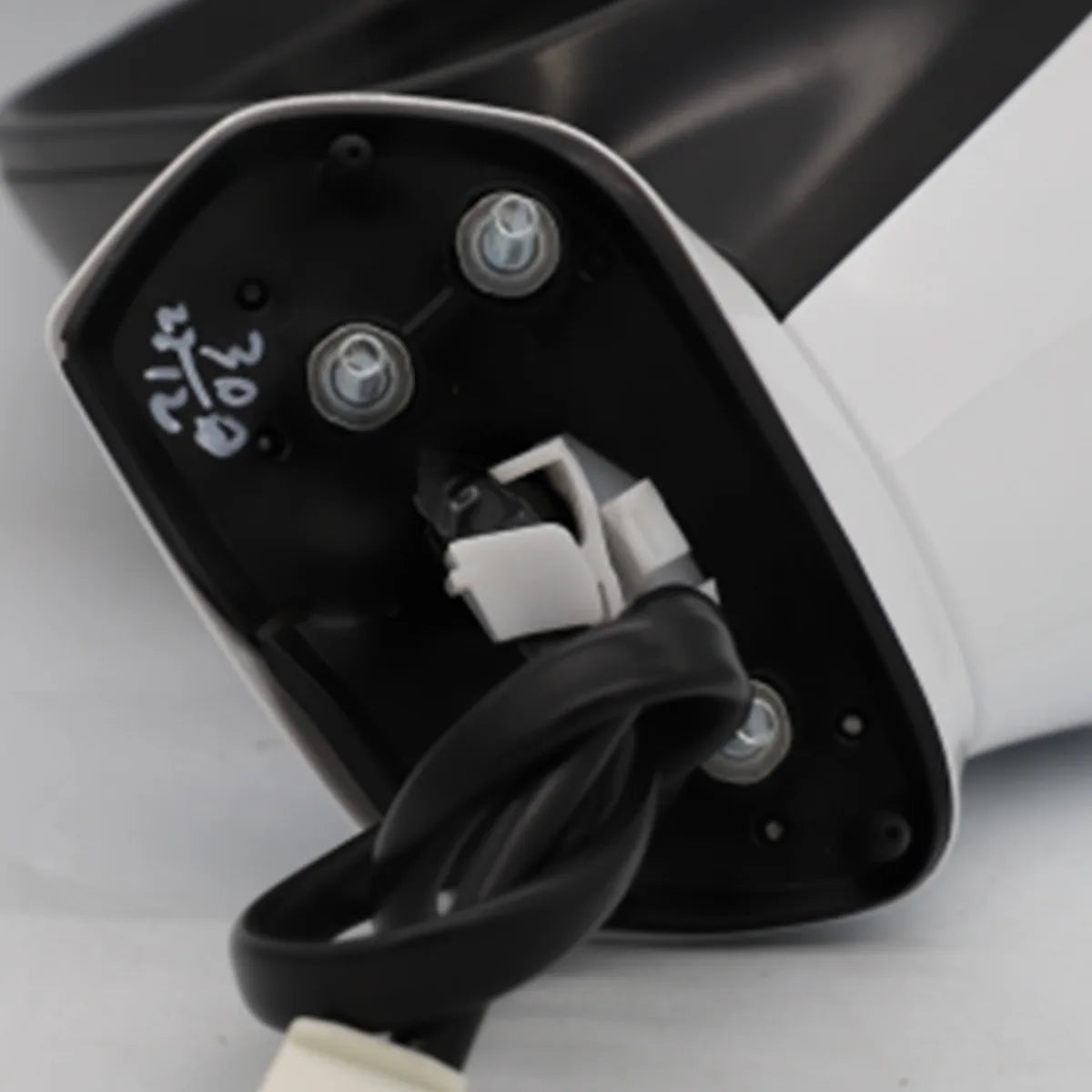 Lexus ES300h (2013-2015) - Driver Side View Mirror  (Power Operated, Paint to Match, Heated Glass, Turn Signal Light )