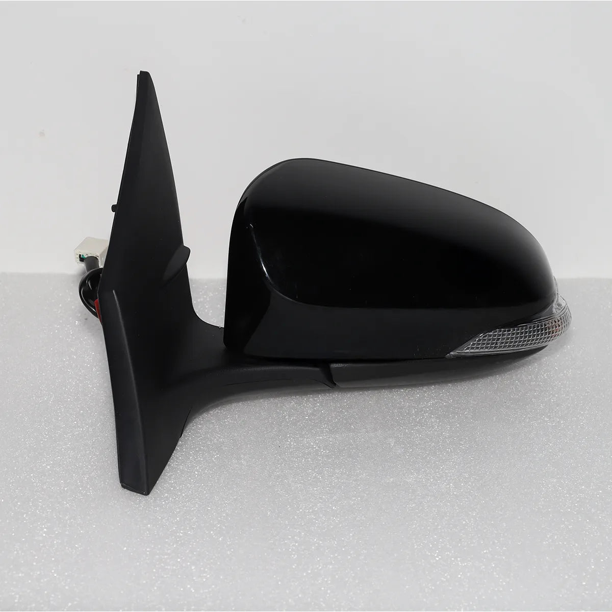 Toyota Corolla (2014-2019) - Driver Side View Mirror  (Power Operated, Paint to Match, Heated Glass, Turn Signal Light, Power Fold)
