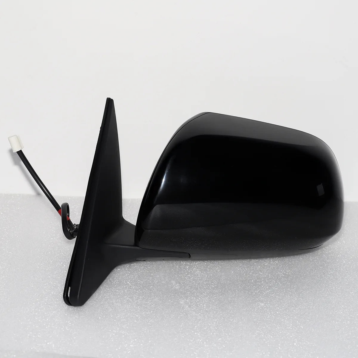 Toyota Highlander (2008-2014) - Driver Side View Mirror  (Power Operated, Paint to Match, Non Heated )