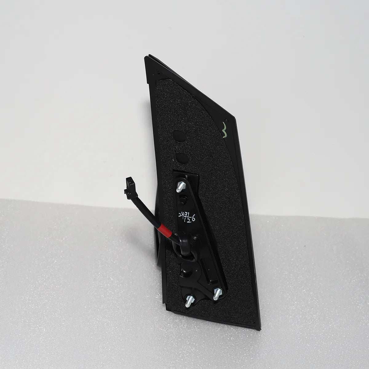 Toyota Sienna (2011-2017) - Driver Side View Mirror  (Power Operated, Paint to Match, Heated Glass )