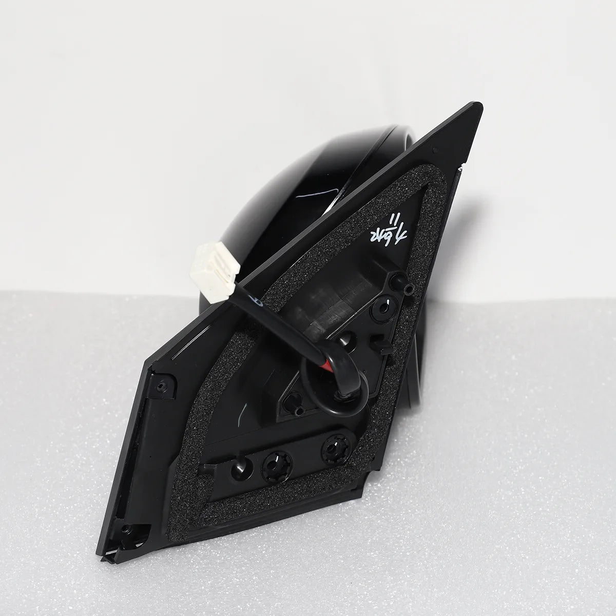 Toyota RAV4 (2013-2015) - Passenger Side View Mirror  (Power Operated, Paint to Match, Heated Glass, Turn Signal Light, Blind Spot Monitor )